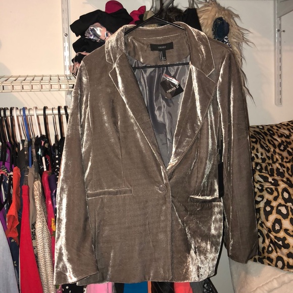 Sold - Picture 2 of 5